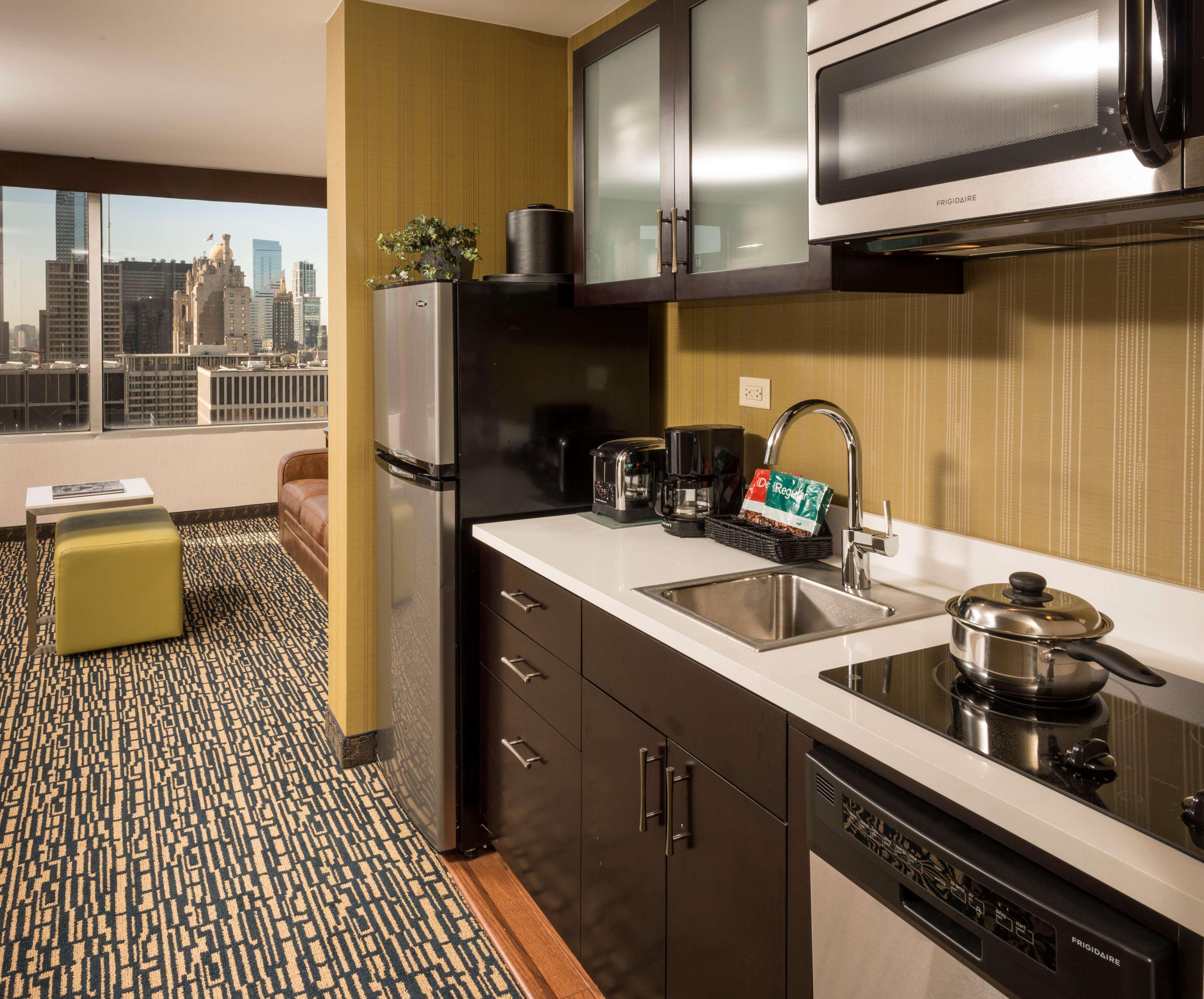 Homewood Suites By Hilton Chicago Downtown - Magnificent Mile Exterior photo